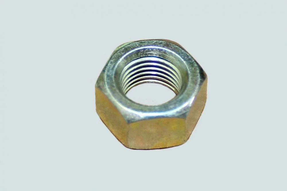 фото гайка винта коромысла cummins isbe isf foton 3927692 